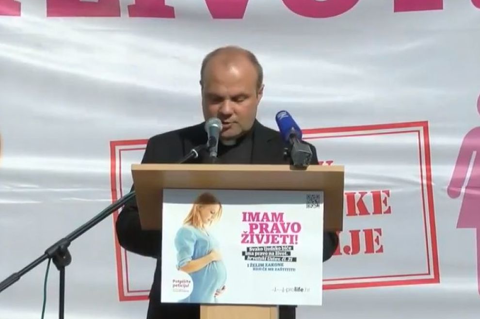 Don Damir Stojić na skupu u Zagrebu: Danas vlada 'svjetski rat' protiv braka, a vodi se pomoću ideološke kolonizacije