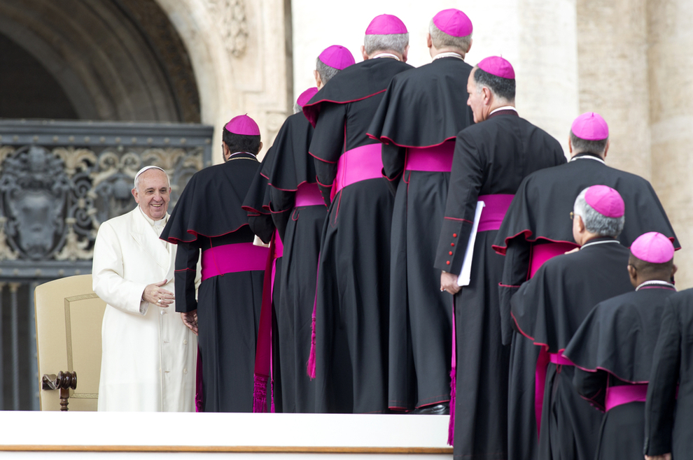 Papa svećenicima: Život vjernika nije crno-bijeli, nego nijanse sive