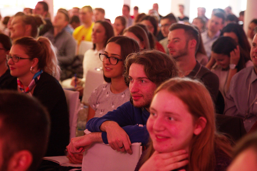 Mladi na konferenciji „Bog je ljubav“, 2017. godine