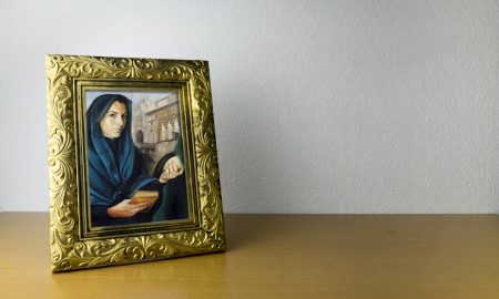 Sveta Ruža Venerini – talijanska redovnica koja je život posvetila poučavanju djevojčica