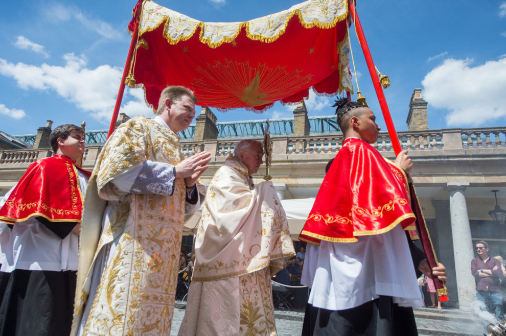 Pogledajte kako su izgledale Tijelovske procesije diljem svijeta