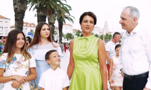 Obitelj splitskog gradonačelnika poziva na Nacionalni susret hrvatskih katoličkih obitelji u Splitu i Solinu