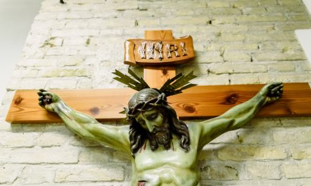 Što znači natpis INRI na Isusovu križu