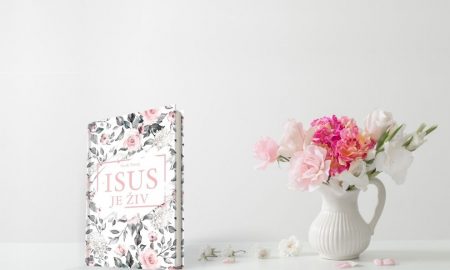 Nova knjiga autorice bestselera „U Tvojoj prisutnosti“ – „Isus je živ“