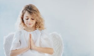 Molite da Bog okruži Vašu odraslu djecu anđelima