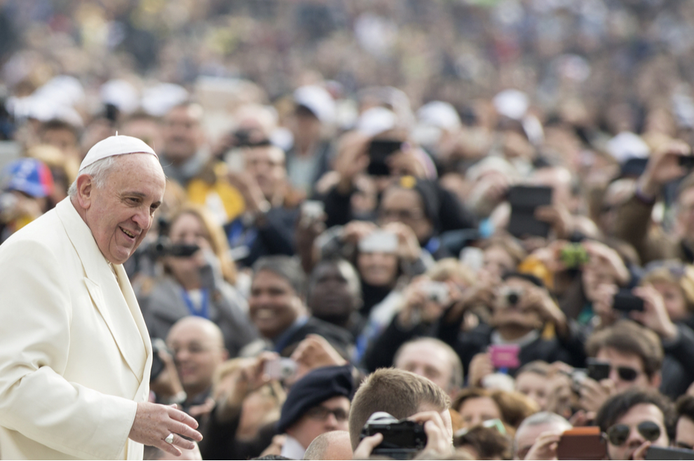 Papa mladima na Trgu sv. Petra: Strahove valja reći, valja ih izraziti kako bismo ih otjerali