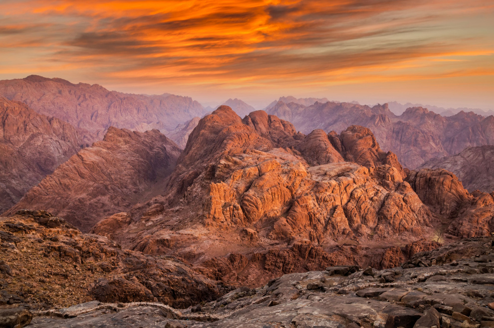 PUSTINJA I DUHOVNO SAZRIJEVANJE (6) Sinajska pustinja – mjesto gdje se otkrivaju naša srca