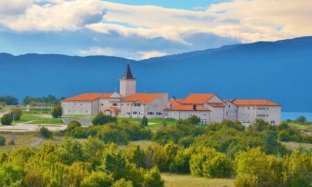 Karmel sv. Ilije u Baškom jezeru